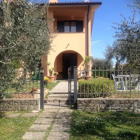 Nonna Cecilia Pensión Puegnago sul Garda
